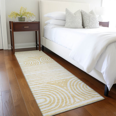 Kinslee Washable Geometric Indoor / Outdoor Rug