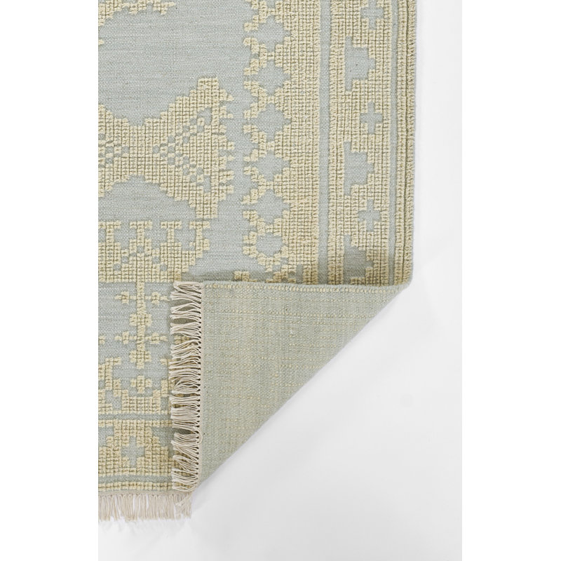 Momeni Bristol Traditional Medallion Blue Area Rug, Rectangle 2' x 3'