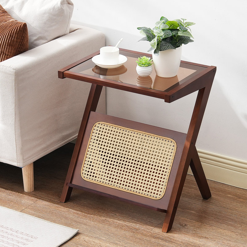 Table basse en rotin, table basse de rangement moderne bohème de 50 cm avec pieds en bambou naturel, table basse en rotin tressé en forme de Z avec plateau en verre trempé, idéale pour la chambre et les petits espaces, conçue pour le salon.