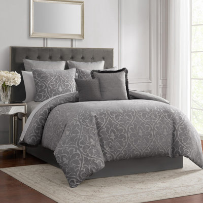SIGNATURE Pentland 8pc Comforter Set