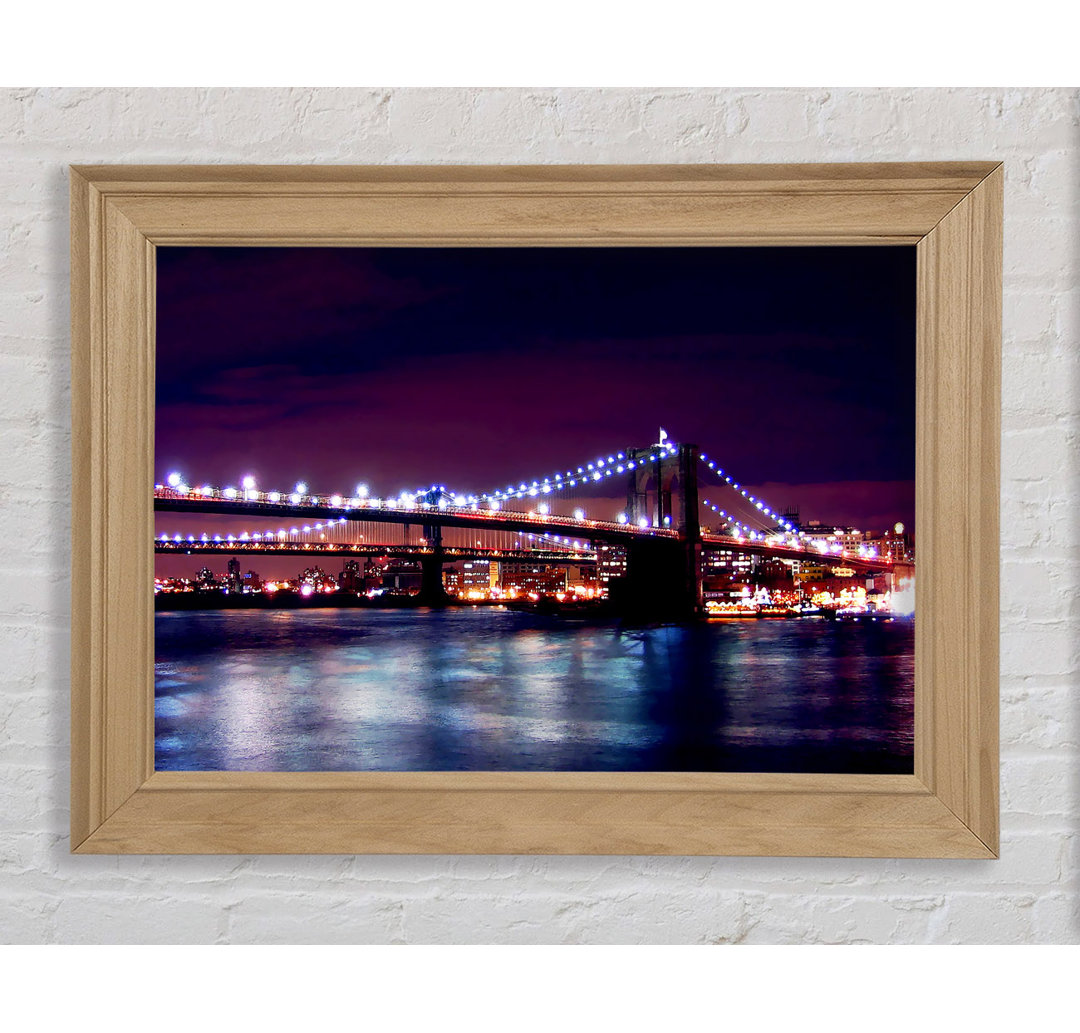 Brooklyn Bridge Lights by the Water - Bilderrahmen Kunstdrucke