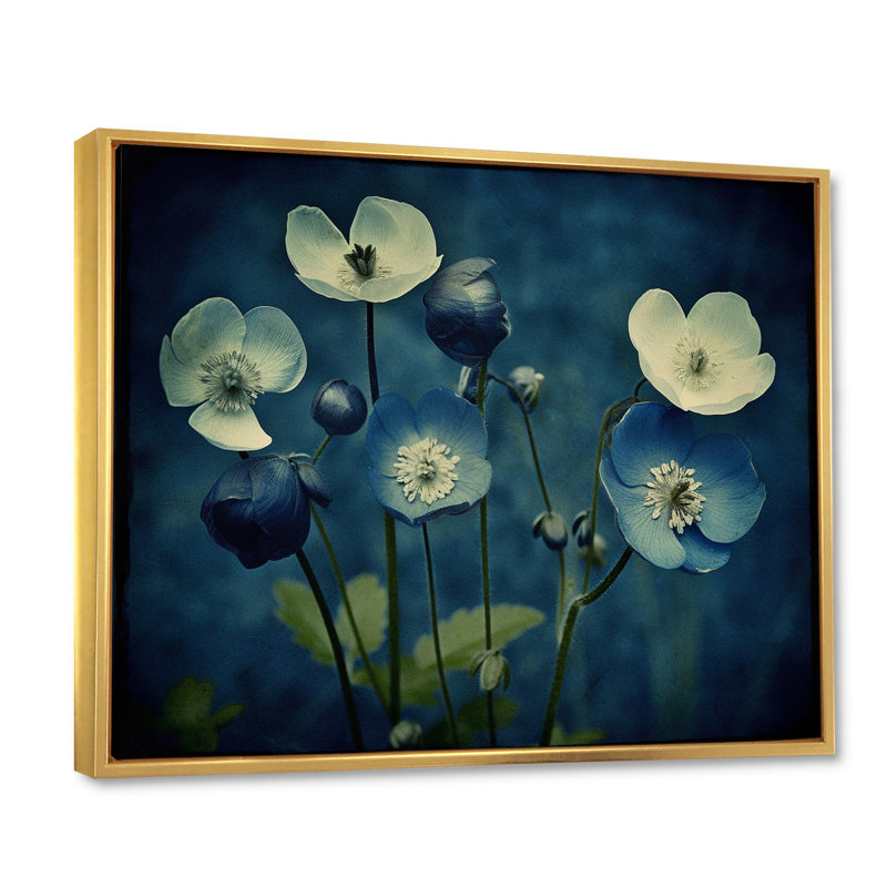 «Blossoming Buttercup Flowers» - impression rétro, Cadre flottant doré, H 34 po x l 44 po x P 1,5 po
