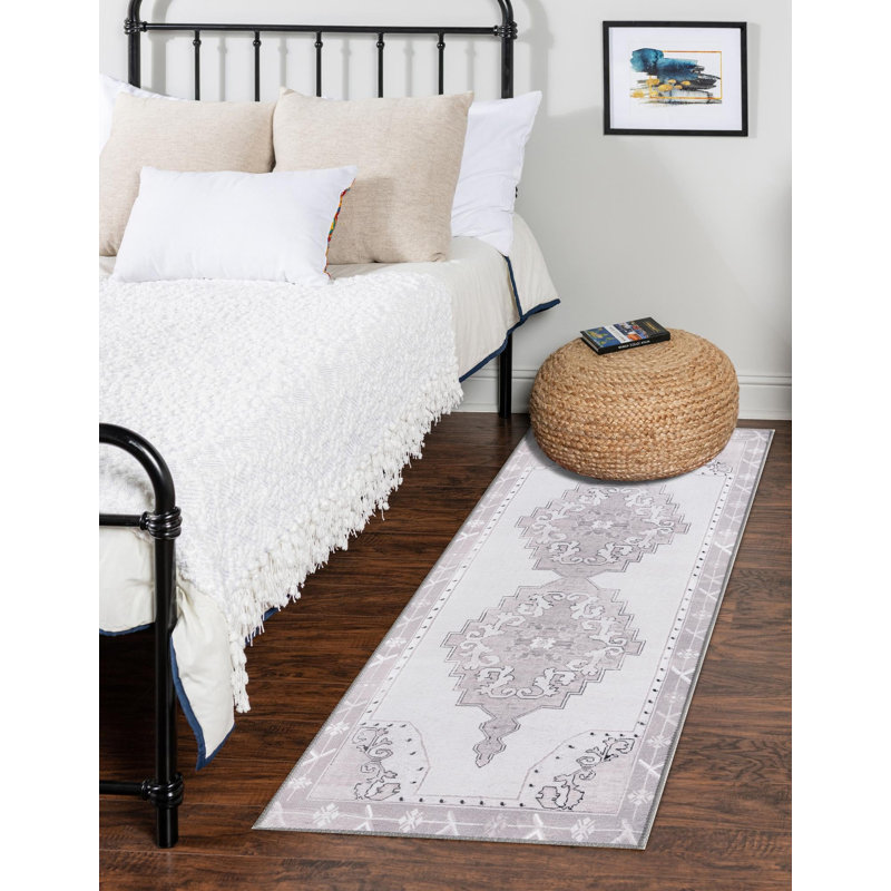 Oppie Oriental Indoor Rug, Runner 2' x 7'10"