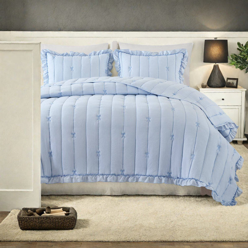 Charmante literie brodée, courtepointe en microfibre, touche romantique pour la chambre à coucher