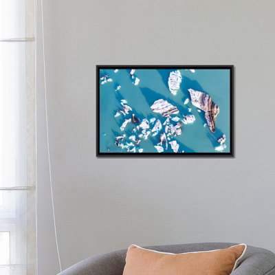 «Icebergs From The Air, Islande» par Matteo Colombo, impression sur toile tendue