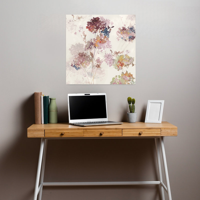 Sweet Hydrangea III, délicat, rêveur, élégant, art floral naturel, H 18 po x l 18 po