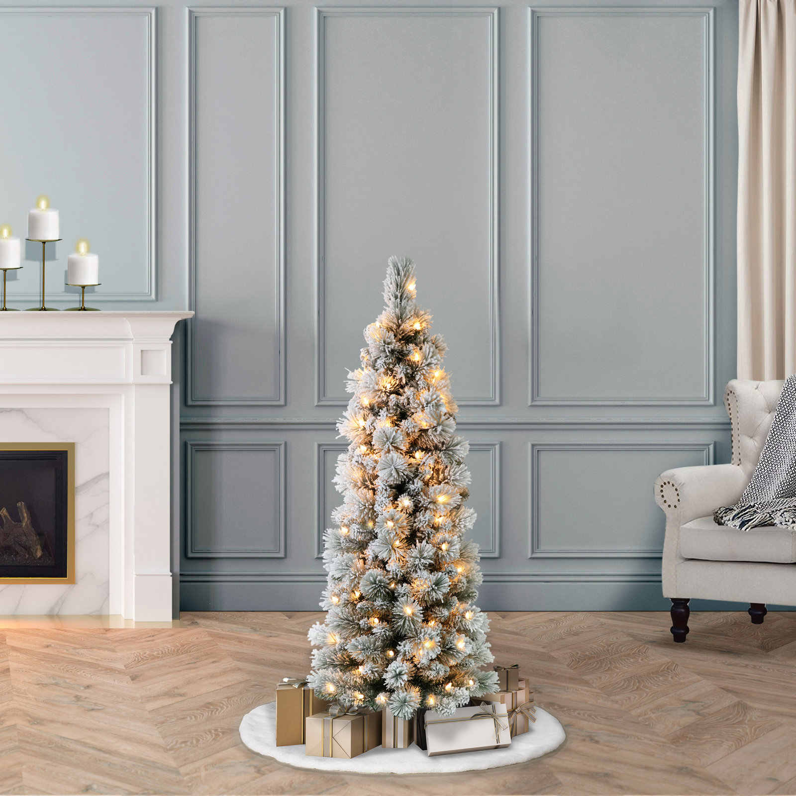 Lighted Artificial Pine Christmas Tree, 4.5' H