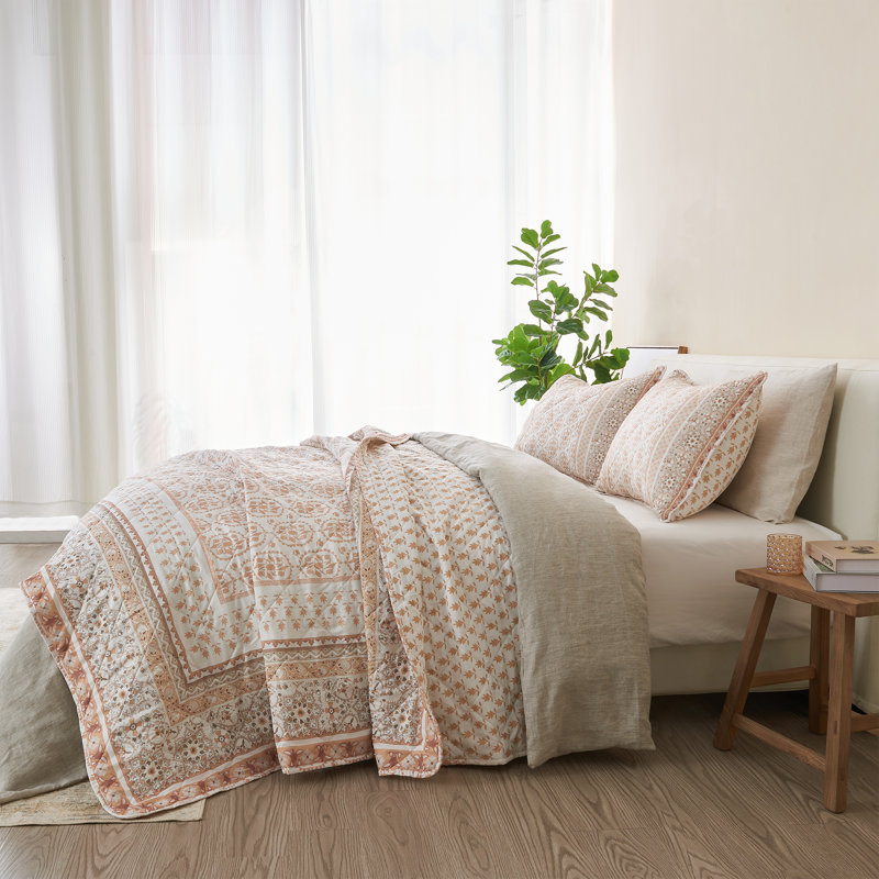 Gold Twin Reversible Microfiber Quilt Set