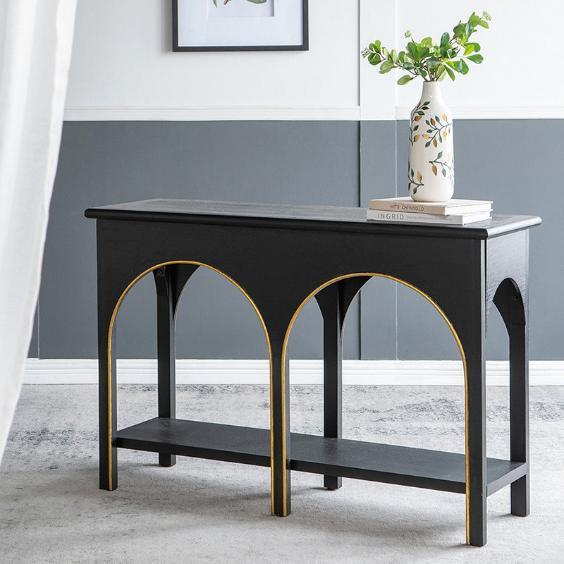 Console en bois avec accents dorés