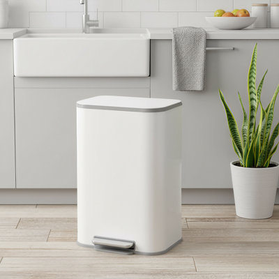 Poubelle de cuisine, poubelle de 13 gallons avec couvercle à fermeture en douceur, acier inoxydable, restes ouverts, seau intérieur, pédale large
