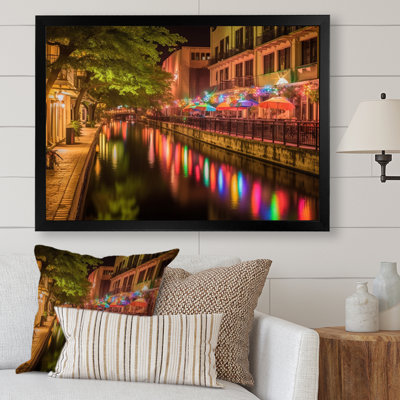 Vibrant Energy Of San Antonios - Texas Canvas Wall Art