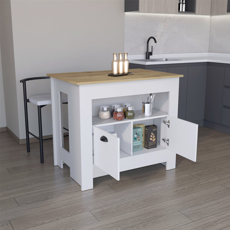 Îlot de cuisine en bois polyvalent de haute qualité avec beaucoup d'espace de rangement