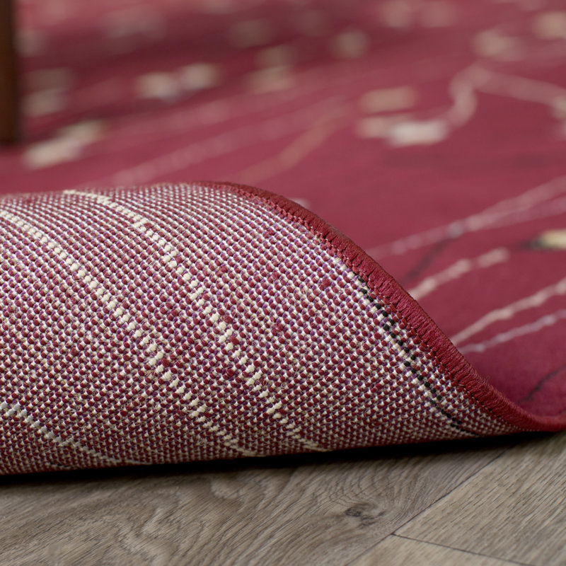 Tapis rouge à motif floral Aratrika, Rectangle 5 pi 3 po x 7 pi 3 po