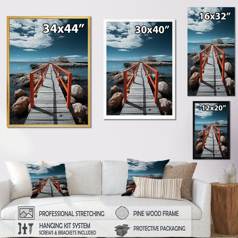 Beach Pier Perspect Black III - Nautique et plage, reproductions d'art mural, L 12 po x H 20 po, Cadre flottant blanc
