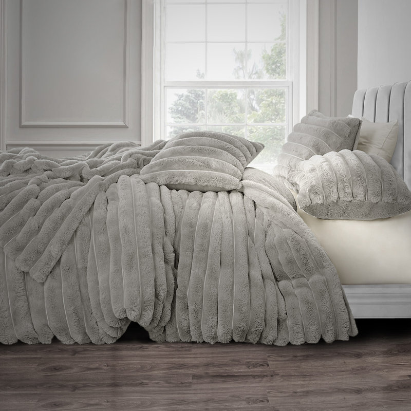 Luxury Jumbo Cord Faux Fur Duvet Set, 200 x 200 cm