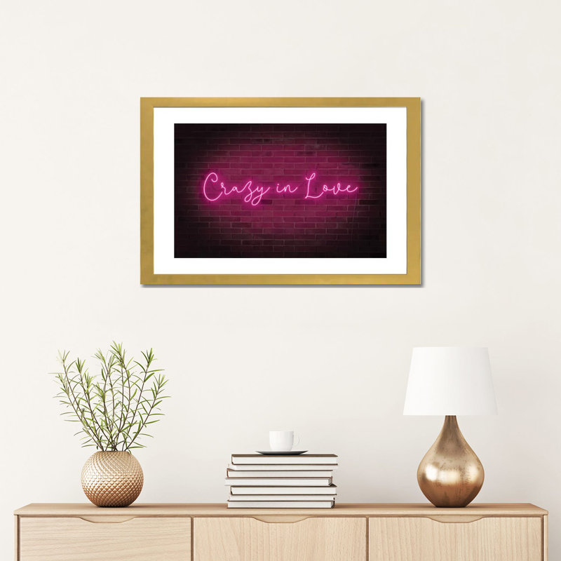 «Neon Love II» par Grace Popp - impression d'art textuel, H 16 po x l 24 po x P 1 po, Papier encadré doré, Blanc