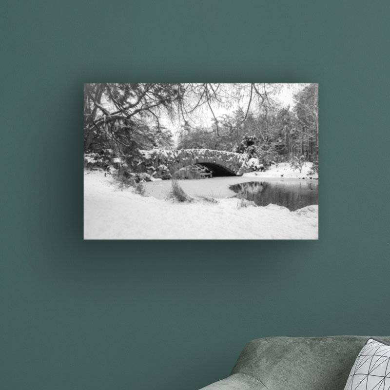 «Stone Bridge» par Tim Oldford - photographie sur toile tendue, H 12 po x l 19 po x P 2 po