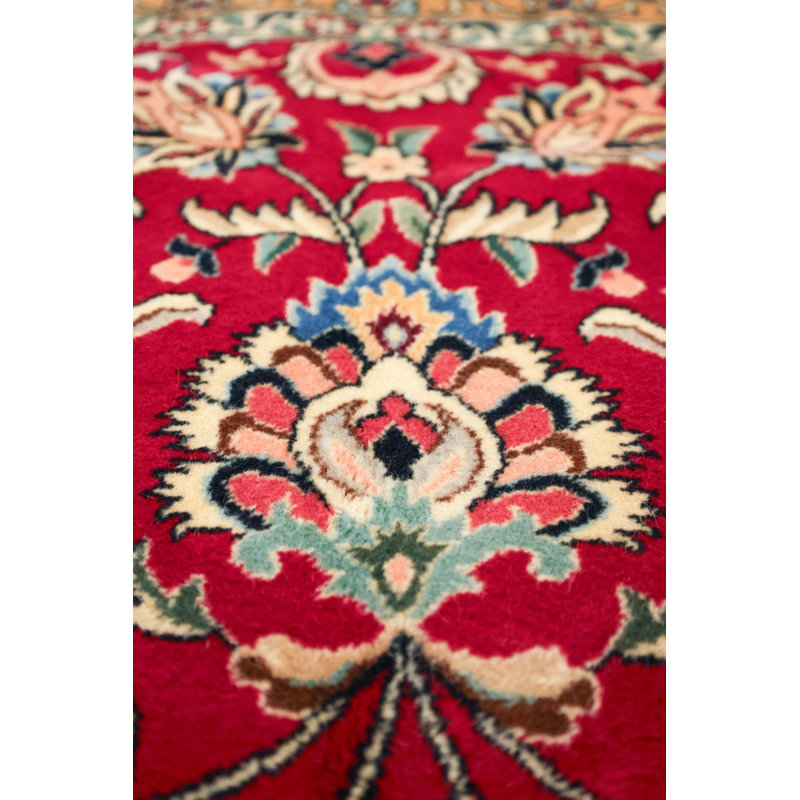 Tapis rouge antique formel unique en son genre 16 pi x 17 pi 10 po des années 1940