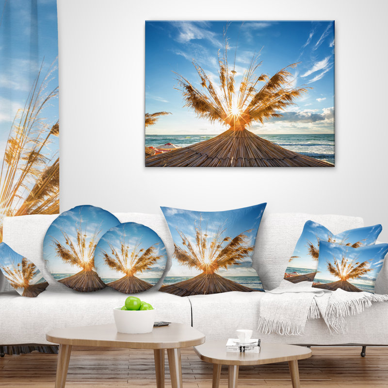 Coussin Vivid Sunrise on Sandy Beach - Sea & Shore, 16 po x 1 po