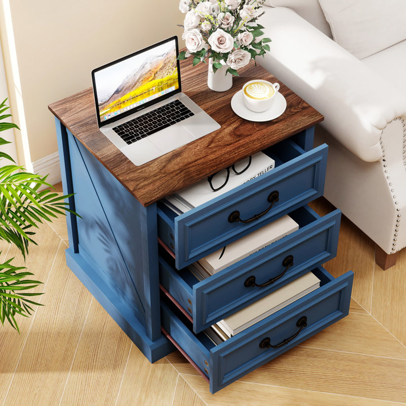 Farmhouse End Table With Charging Station, 3-Drawer Nightstand With USB Ports & Smiling Handle, Rustic Wood Bedside Table For Living Room/Bedroom