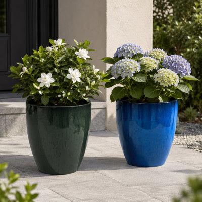 Ensemble de 2 pots à fleurs ronds effilés en résine synthétique moderne avec soucoupes et écrans de drainage, vert foncé et bleu foncé