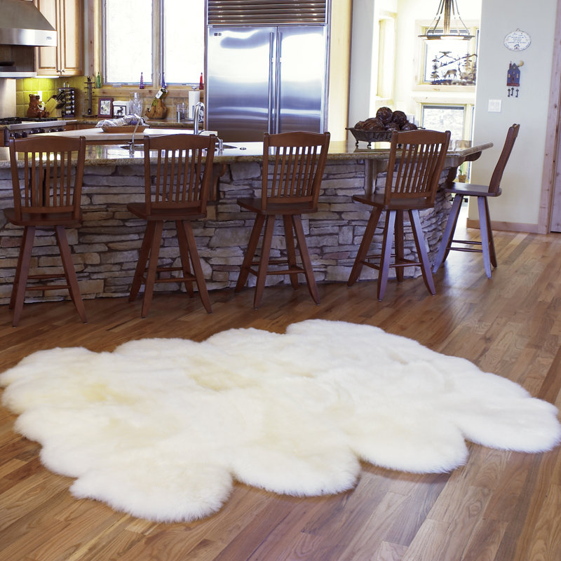 Morland Sheepskin Indoor Rug, Novelty 5'6" x 7'