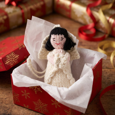 Ornement de mariage en tricot de main asiatique mariée. Cadeau de douche nuptiale. Ornement de Noël. Premier mariage de Noël Cadeau de marié. Paquet de mariage.