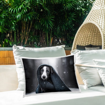 Coussin d'extérieur Cozy Dog avec foulard imprimé par Natalie Grosse