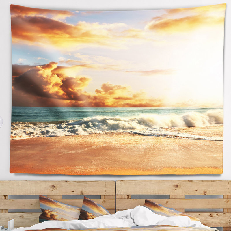 Tapisserie sur la plage, H 32 po x l 39 po