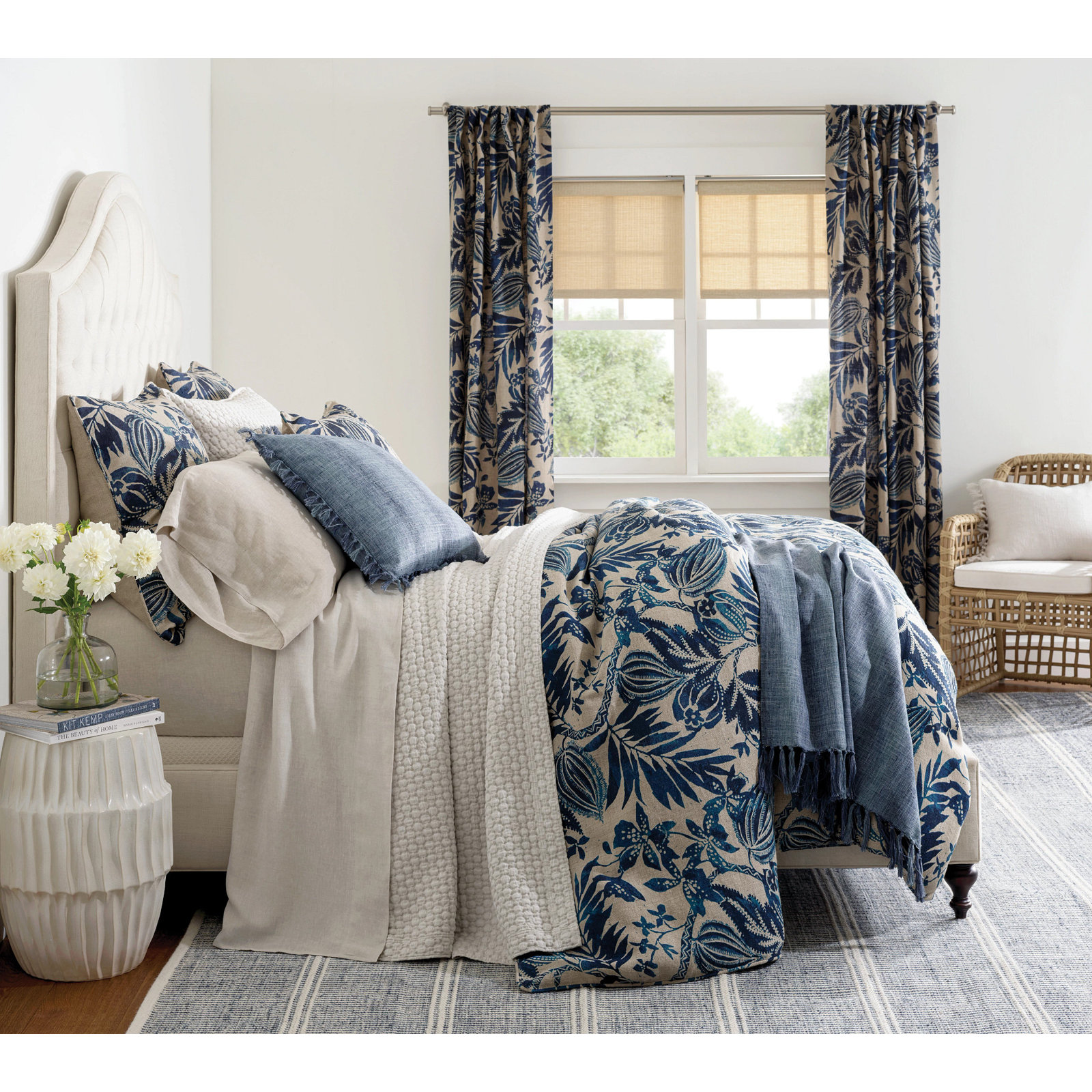 Lodi Matelasse Coverlet, King Coverlet, Sand