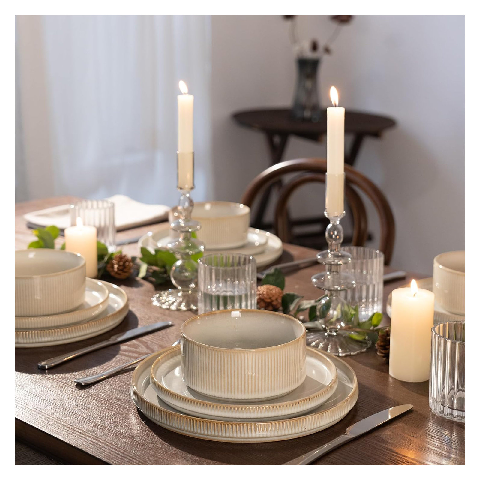 Stoneware Dinnerware Set, Service for 4, Cappuccino White