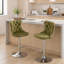 Tabourets de bar pivotants en velours à hauteur réglable de 25 à 33 pouces, tabourets de bar modernes à base chromée avec dossier capitonné et confortable pour un pub à la maison et un îlot de cuisine, vert olive, ensemble de 2,1712OL-467165634-467165638
