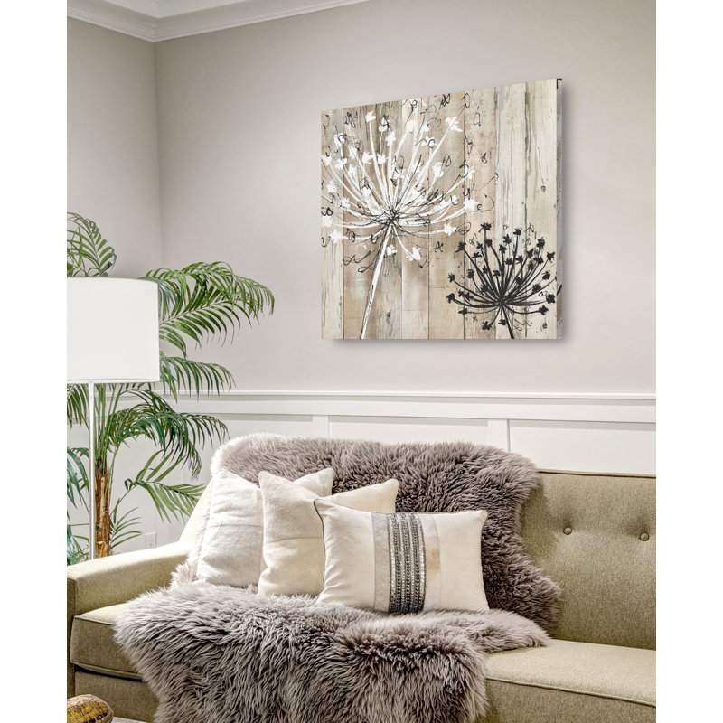 " Farmhouse Fluff ", 32" H x 32" W x 1.5" D
