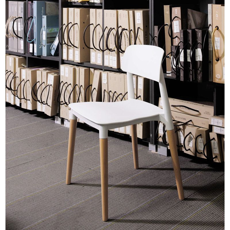 Jago 17.7'' H Side Chair, White, 2