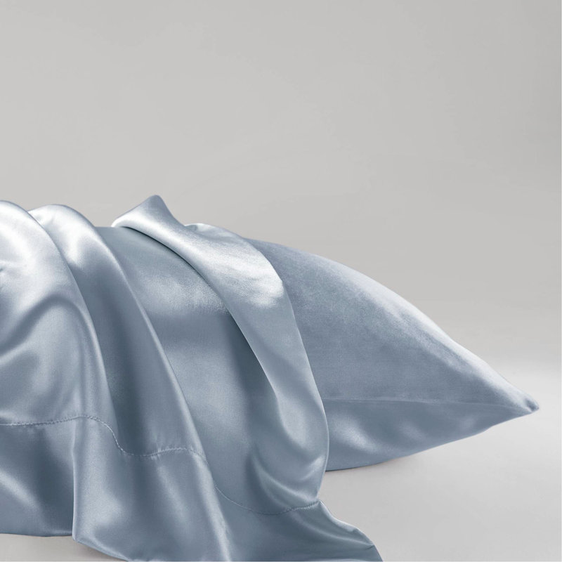 Ensemble de draps en satin grand luxe luxueux en bleu, infroissable et soyeux pour un sommeil confortable, Bleu
