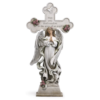 Ange en croix priant