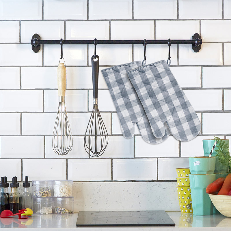 Woven Trends: accessoires de cuisine moderne Buffalo, gants de cuisine 7 po x 13 po, bourgogne, gris