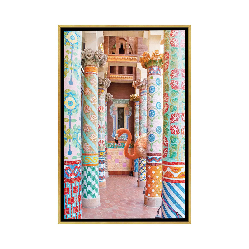 Reproduction de photo "Flamingo Flamingo" par Erin Summer, Toile encadrée d'or, Pas de tapis, H 26 po x l 18 po x P 1,5 po