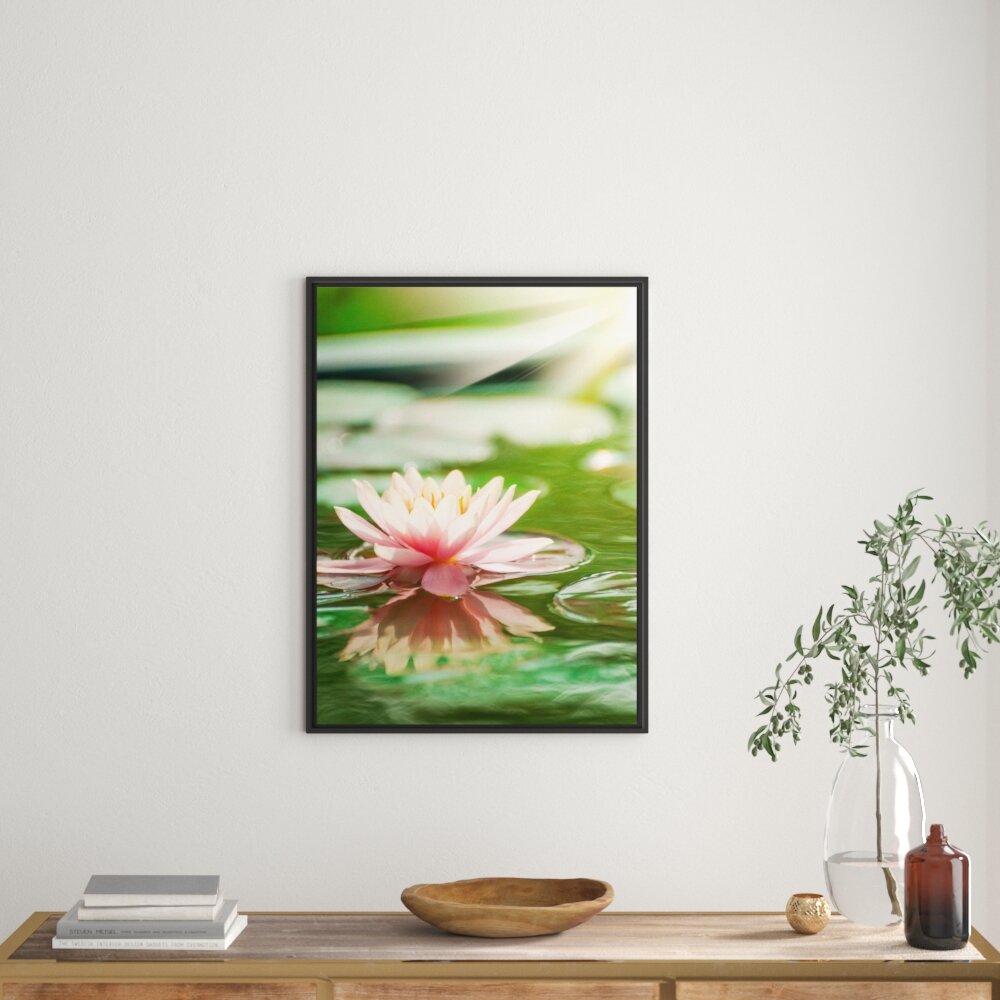 Gerahmtes Wandbild Seerose Wasseroberfläche