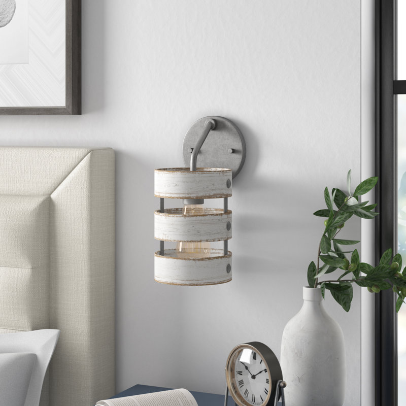 Kingsley Armed Sconce, Antique White, Galvanized