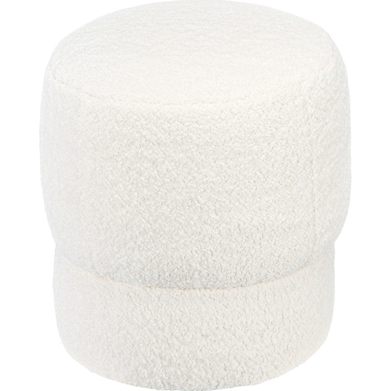Salon élégant avec structure en acier stable et molleton, blanc crème doux