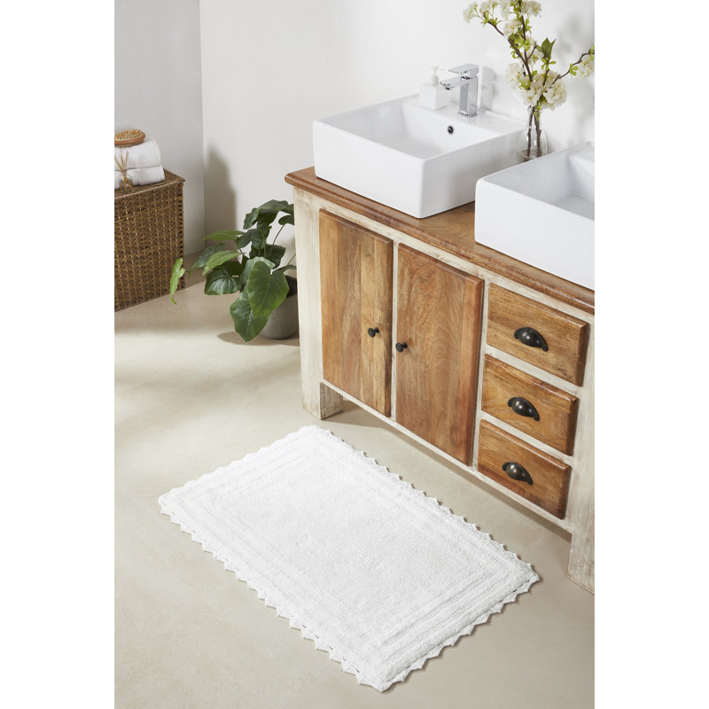 Rasika 100% Cotton Tufted Reversible Bathroom Rug, Super Absorbent and Extra Soft Machine Washable Bath Rug Ideal for Shower and Tub Areas