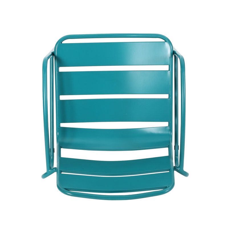 Fauteuil en fer turquoise : une parenthèse de détente dans votre jardin, profondeur 61,2 cm, largeur 67,2 cm, hauteur 65,2 cm, poids 6,5 kg.