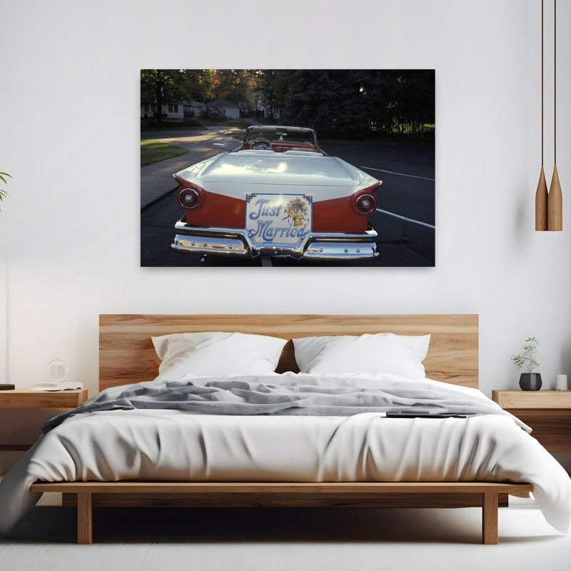 1950S Just Married Sign On Back Of Ford Convertible Car Retro Vintage Tree Architecture Wall Art, H 40 po x l 60 po