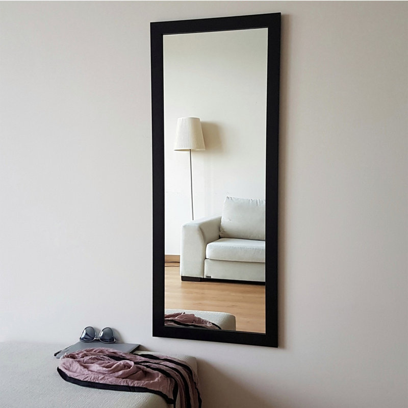 Miroir mural moderne noir, 15,7 po x 41,3 po | Cadre 100% stratifié, assemblé | Réglable horizontalement et verticalement | Conception élégante de couleur unie pour la décoration intérieure, le vestibule ou la salle de bain | Élégant et fonctionnel