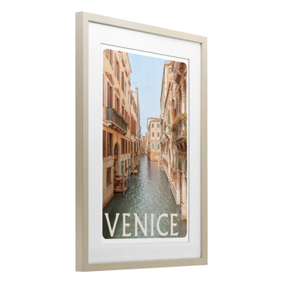 «Venice Canal Waterway», reproduction sous verre encadrée, design par Erin Marie