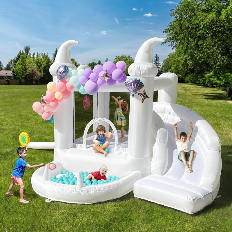 Château gonflable blanc avec toboggan et château de fosse gonflable avec souffleur d'air