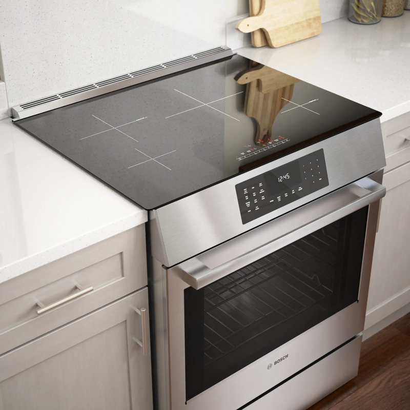 800 Series Kitchen Package With Induction Range