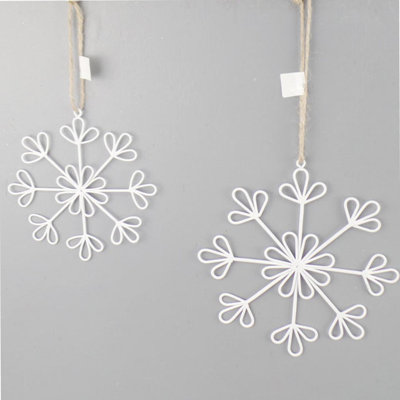 Set Of 2 Floral Look Snowflakes Ornaments