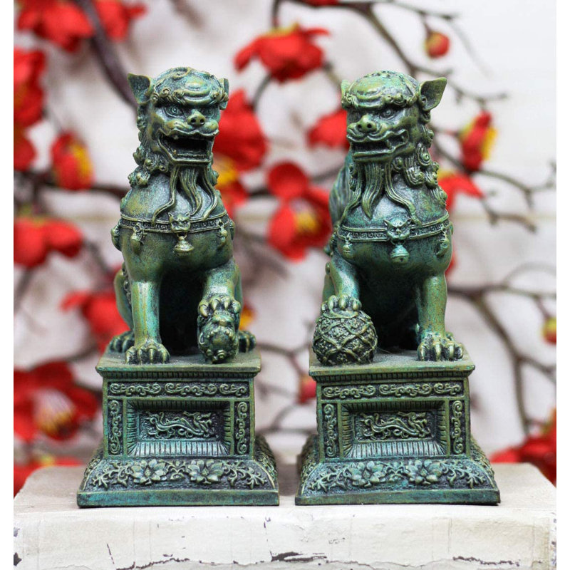 Fantasy & Sci-Fi Figurines & Sculptures